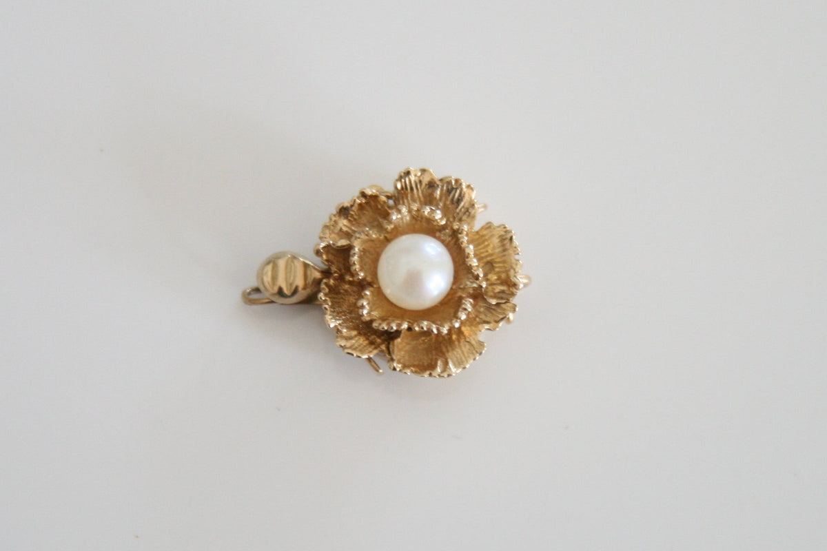 Flower Box Clasp with Pearl