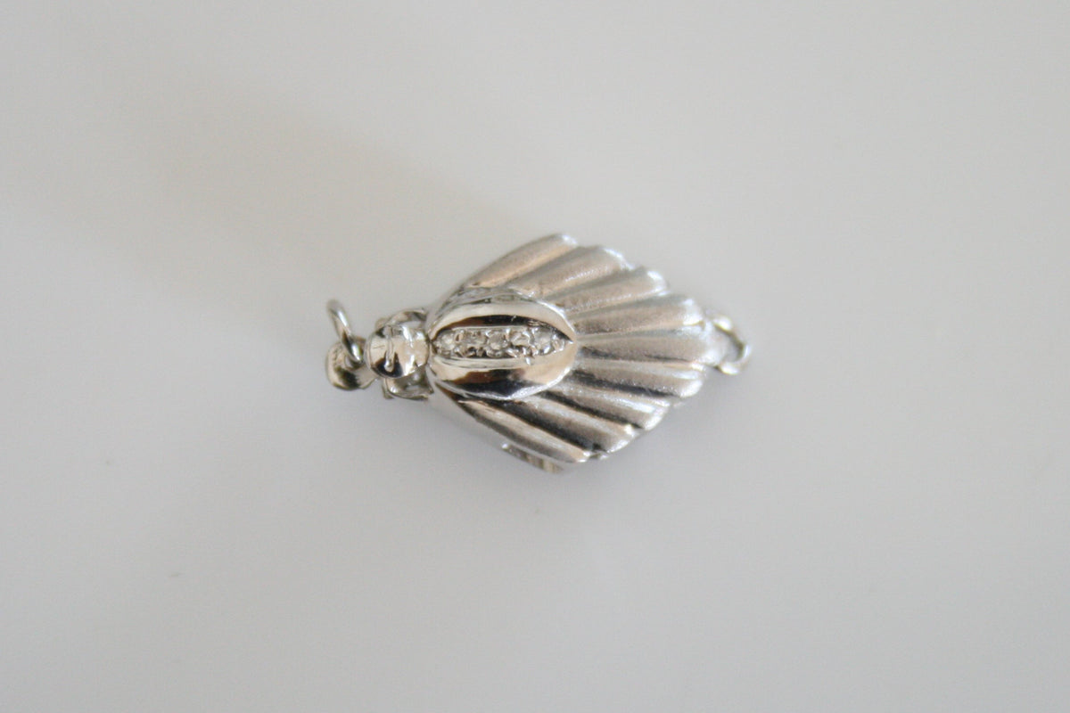 Shell Box Clasp with Diamonds