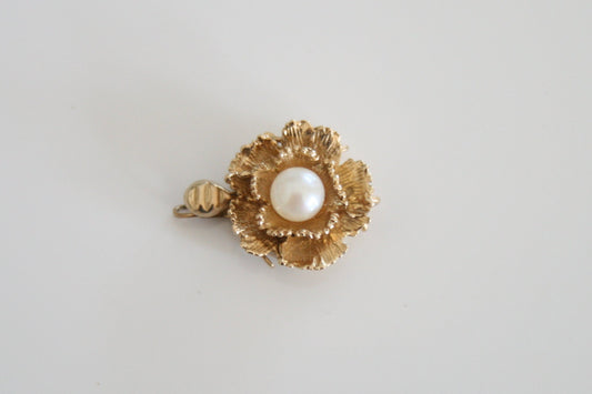 Flower Box Clasp with Pearl